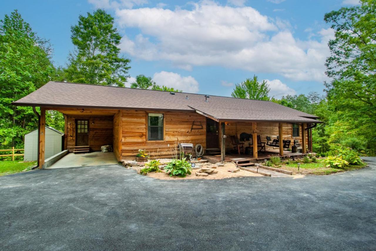 Forest Home Hot Tub Fire Pit Pool Table Pigeon Forge Exterior foto